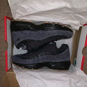 Nike Air Max 95 SE Anthracite Size 9